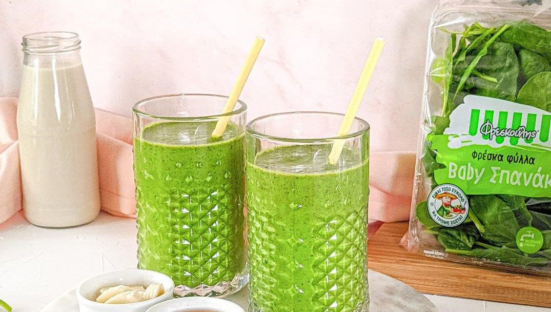 Smoothie με σπανάκι Φρεσκούλης και μπανάνα από την Whereismyavocado